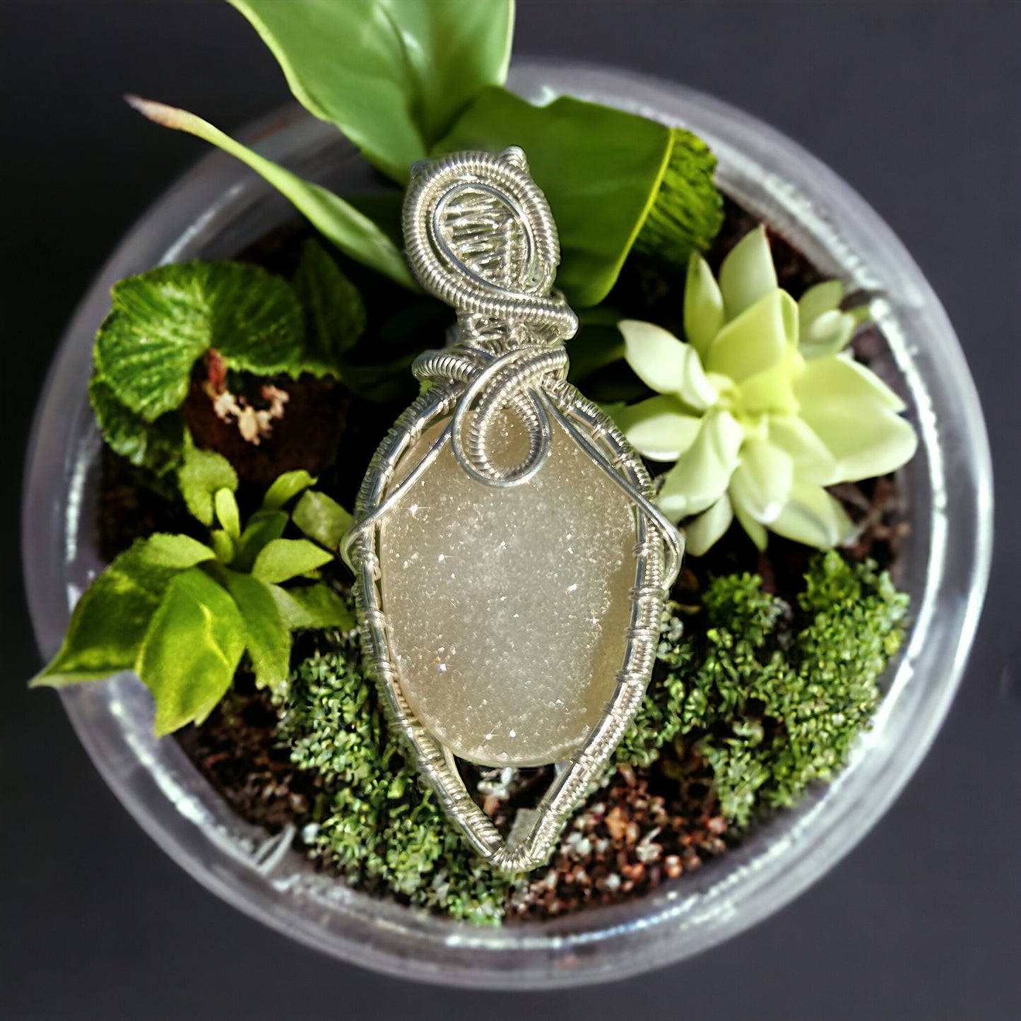 Wire wrapped clear quartz